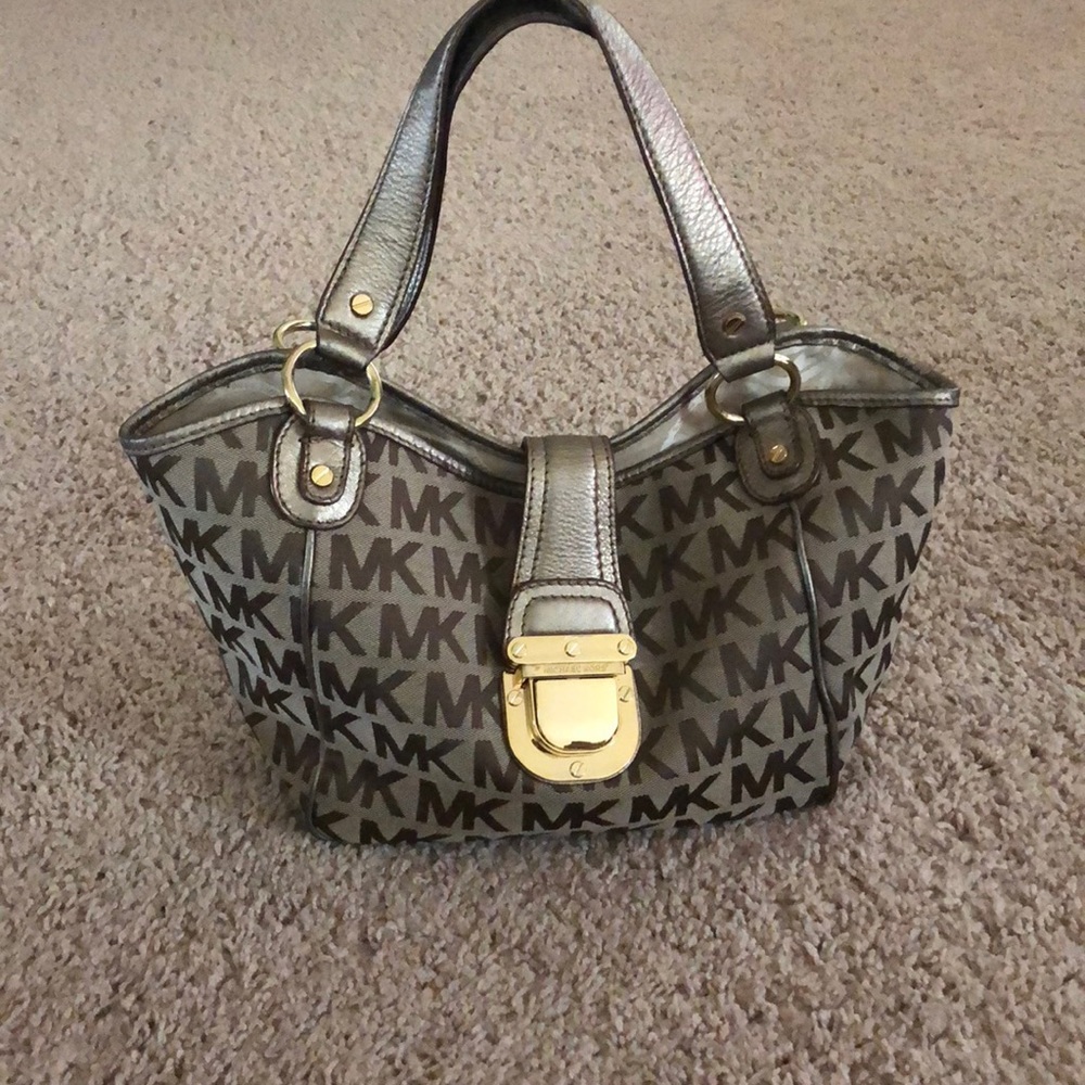 MK Shoulder handbag